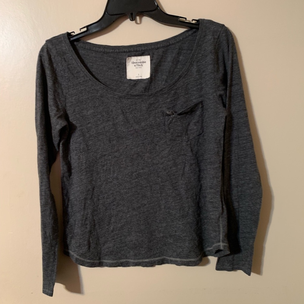 Abercrombie & Fitch long sleeve!!